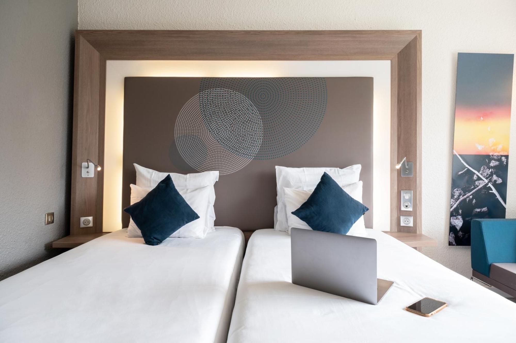 Novotel Шартър Екстериор снимка